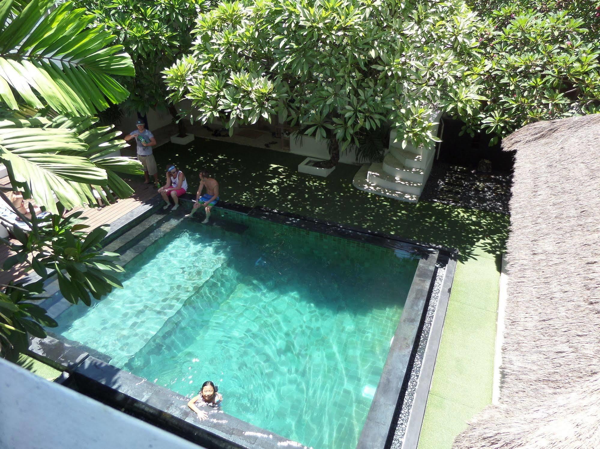 The Island Bali Albergue Seminyak Exterior foto